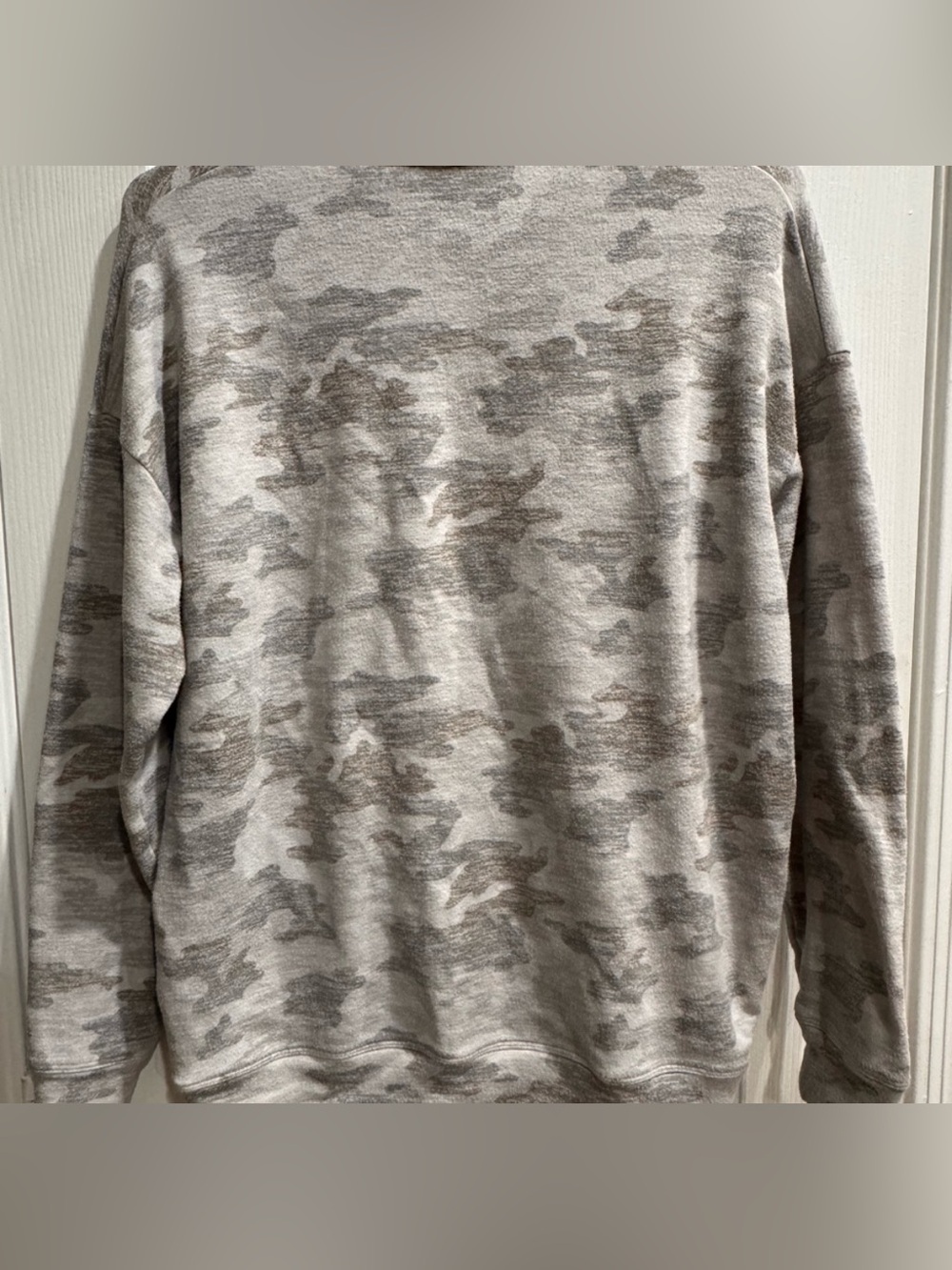 Athleta Camo Coaster Cubic Crewneck Sweatshirt Size S - Picture 5 of 6